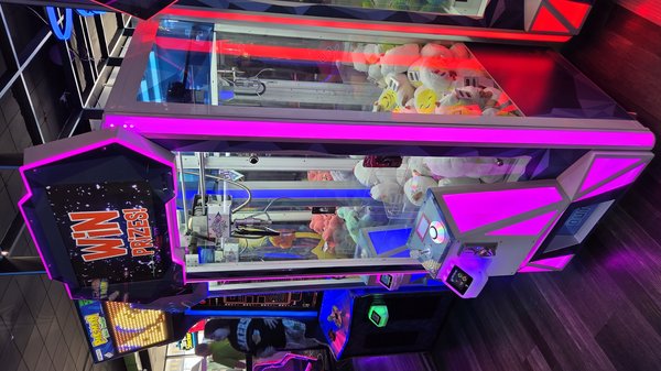 Claw machine rental for events